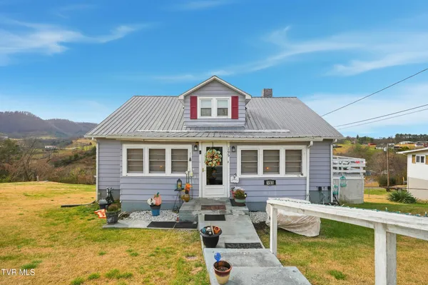 $190,000 | 195 Red Oak Ridge Road, Castlewood, VA 24224