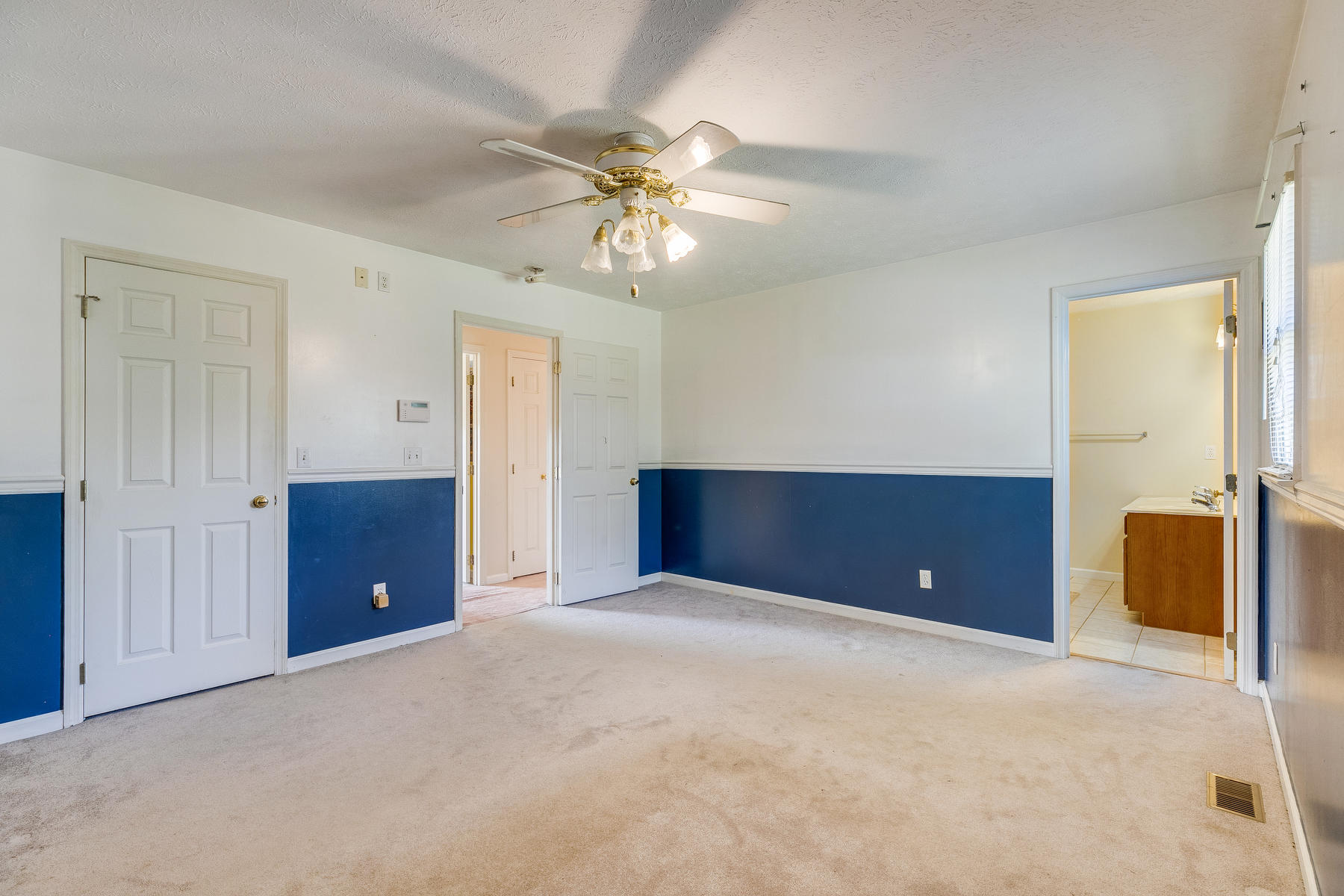 742 Rector Drive Kingsport, TN 37660 - Photo 19 of 49 022