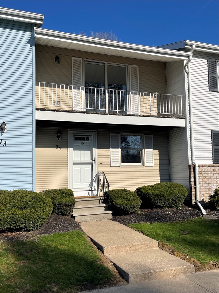 75 Southfield Drive Webster, NY 14580 - Photo 1 of 16