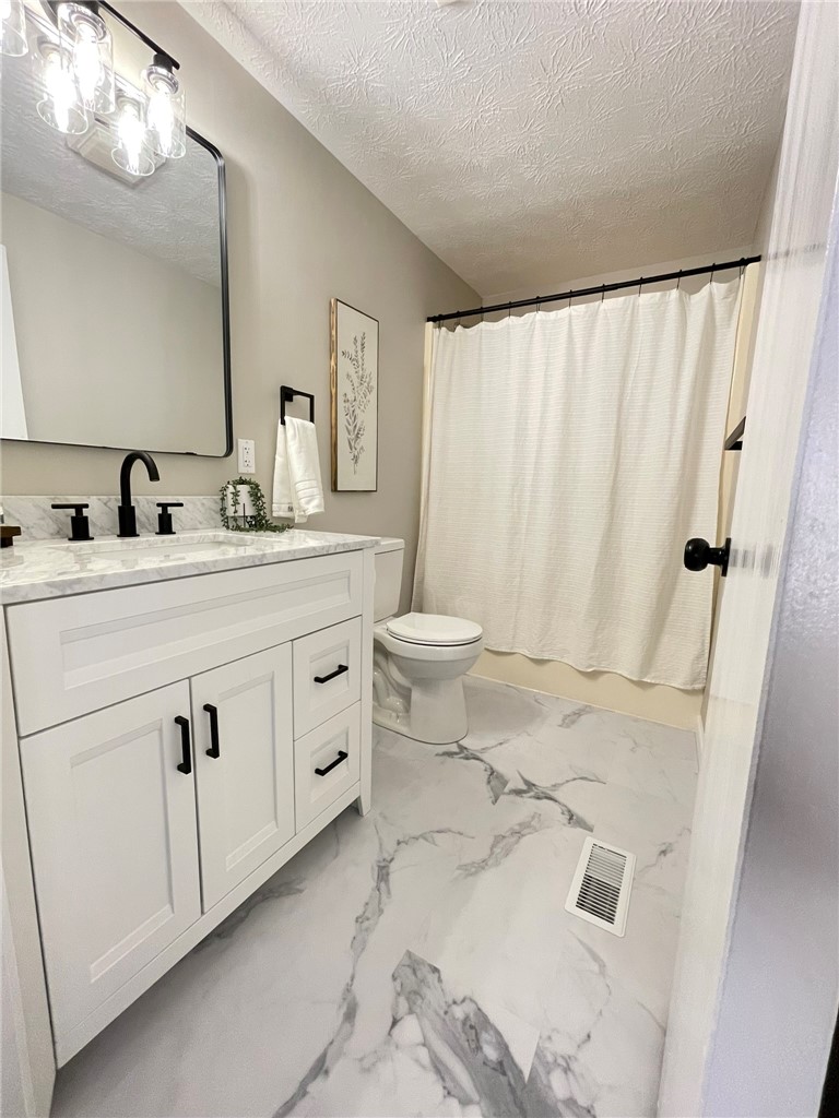 75 Southfield Drive Webster, NY 14580 - Photo 13 of 16