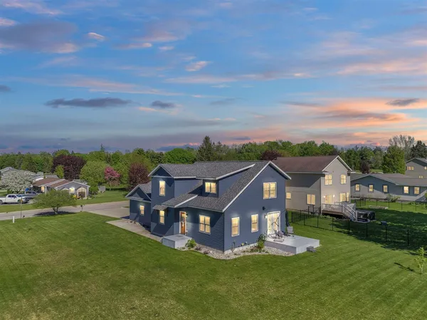 $419,000 | 100 Vine Street, Cadillac, MI 49601