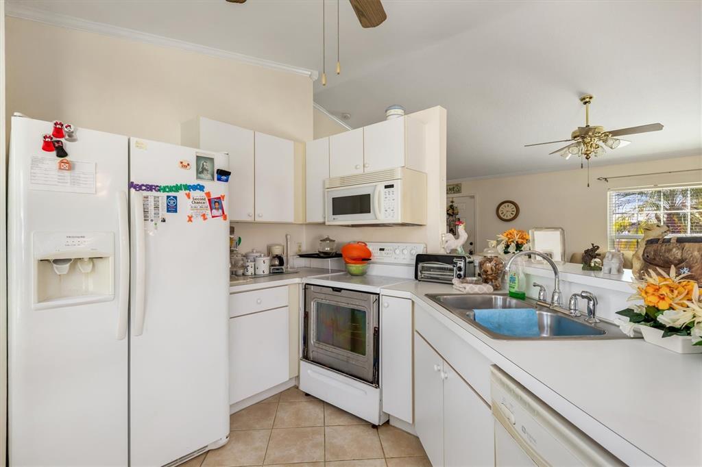 25324 Lychee Court Punta Gorda, FL 33955 - Photo 9 of 30