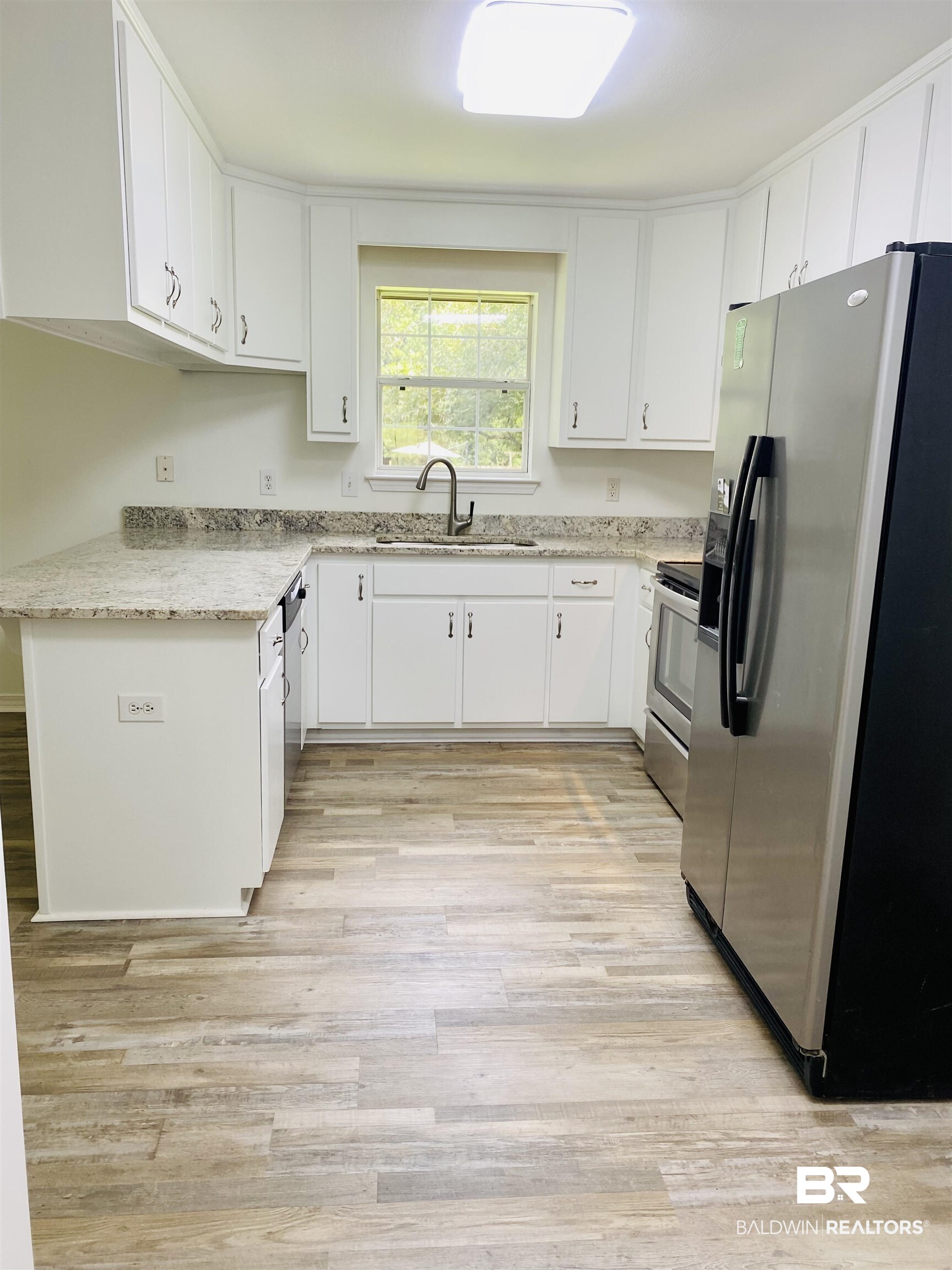 29729 Douglas Road Daphne, AL 36526 - Photo 8 of 18 Gallery Image 8