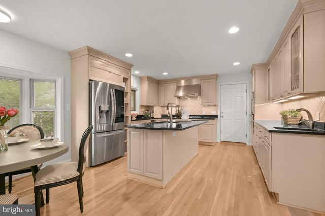 $1,450,000 | 6218 Redwing Road, Bethesda, MD 20817