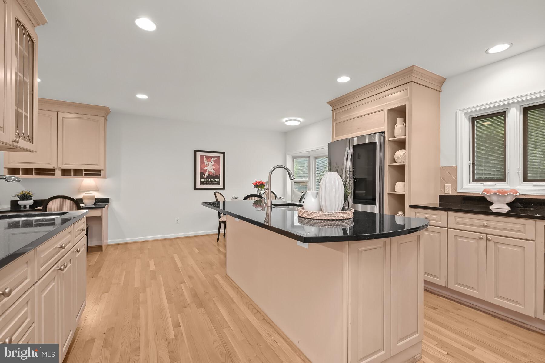 6218 Redwing Road Bethesda, MD 20817 - Photo 14 of 36 Gallery Image 14