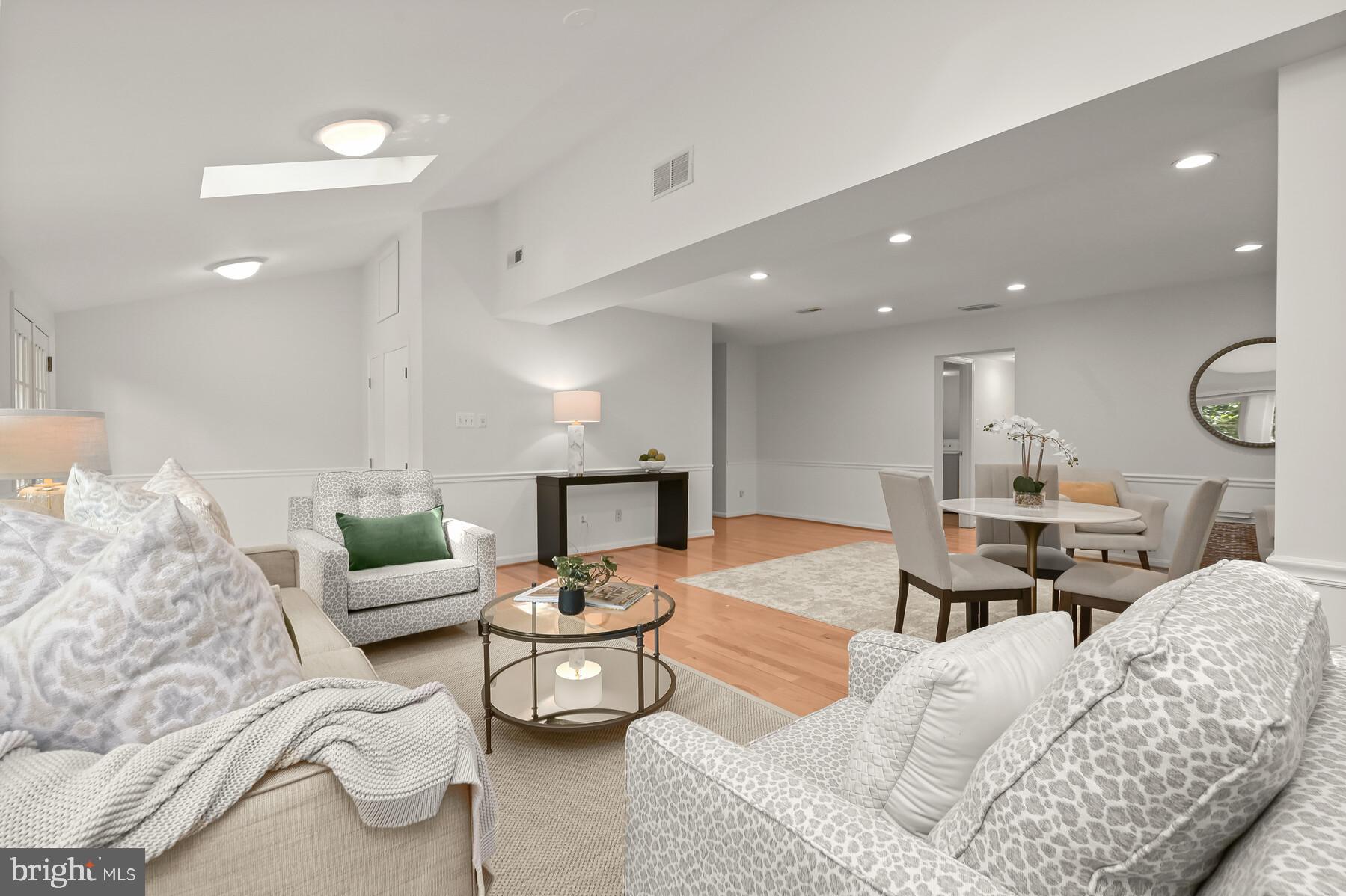 6218 Redwing Road Bethesda, MD 20817 - Photo 21 of 36 Family room