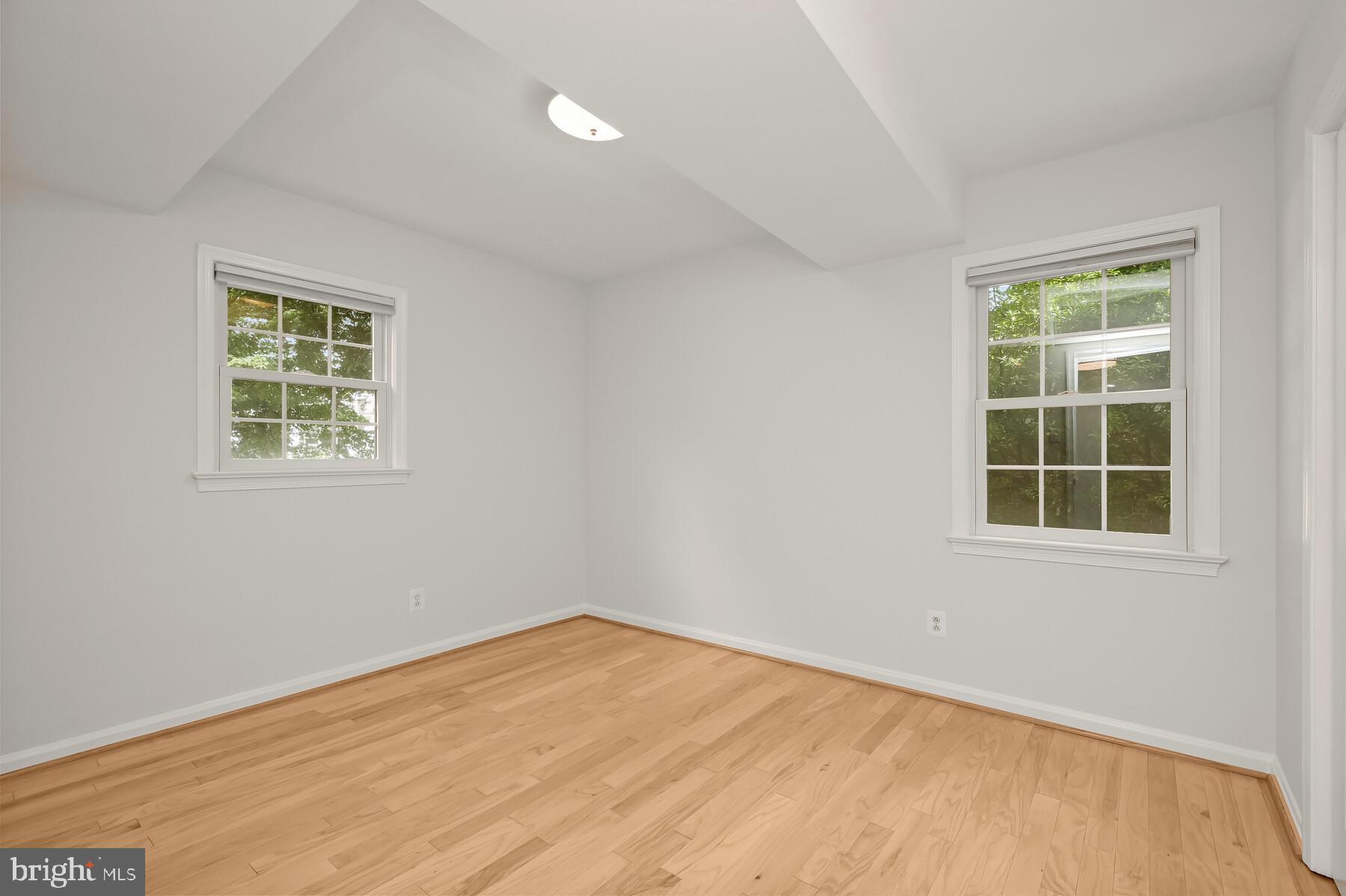 6218 Redwing Road Bethesda, MD 20817 - Photo 22 of 36 4th Bedroom, lower level
