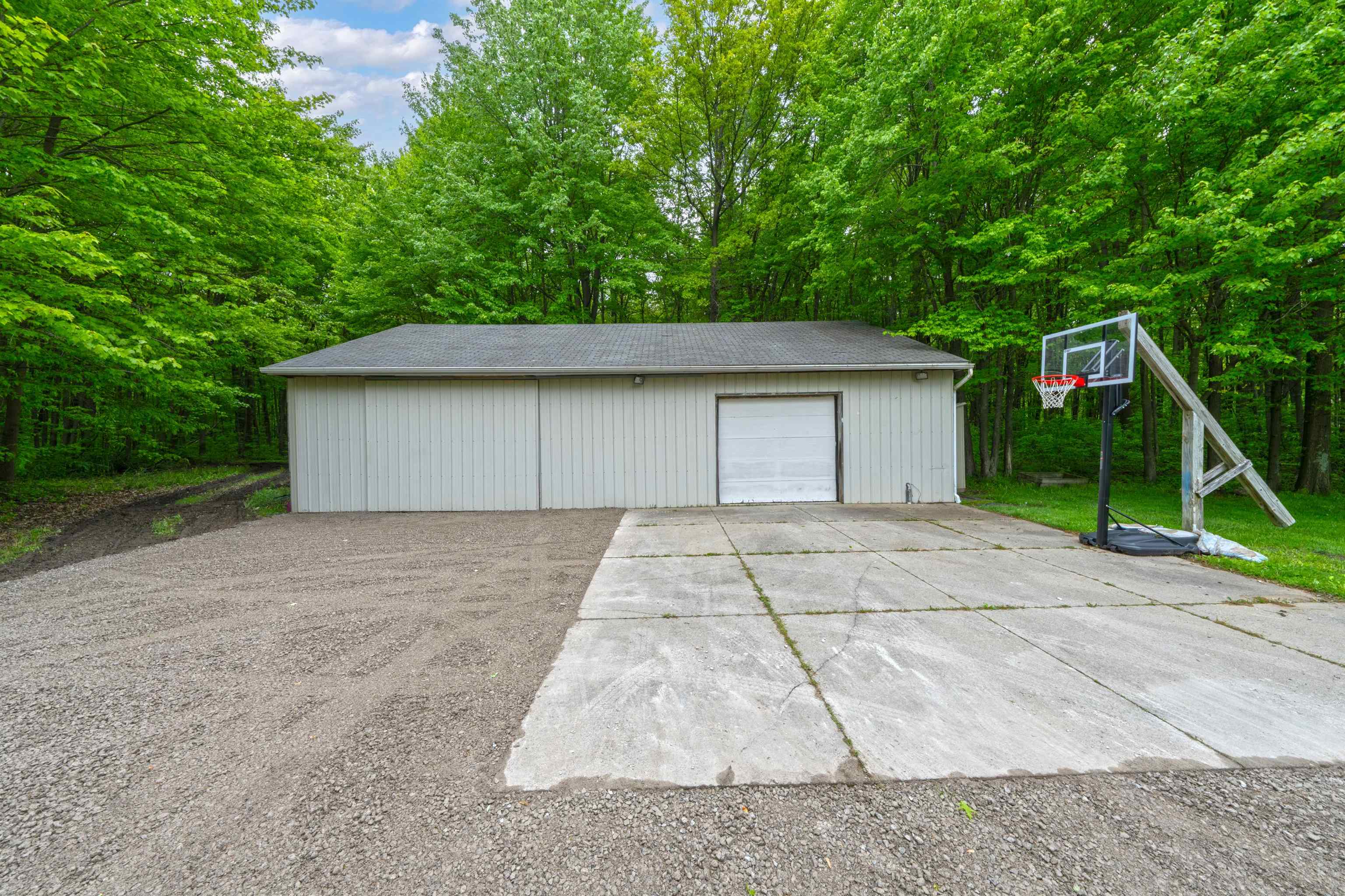 6166 Short Cut Road Marine City, MI 48039 - Photo 26 of 29