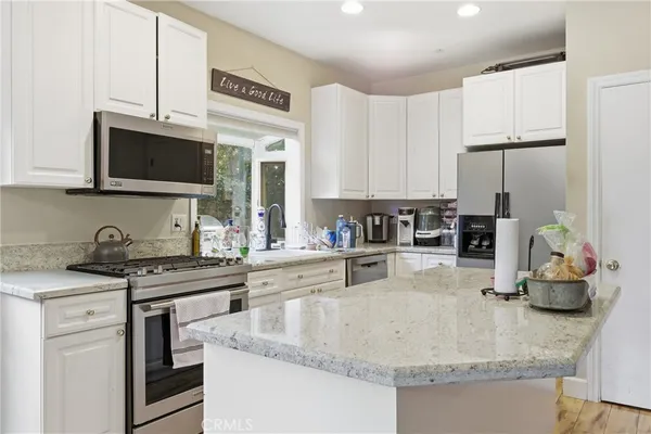 $2,199,999 | 10925 Willowbrae Avenue, Chatsworth, CA 91311