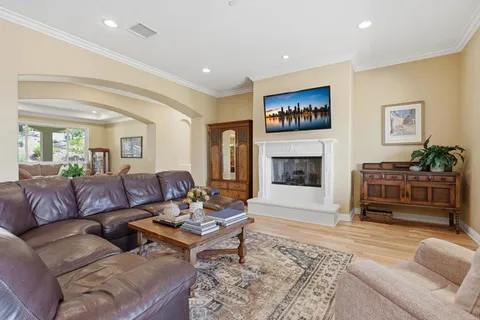 $1,598,747 | 3835 Las Flores Drive, Fallbrook, CA 92028
