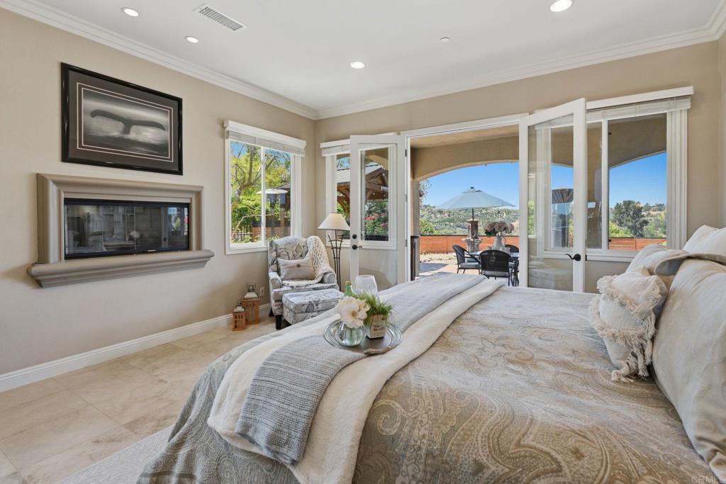 3835 Las Flores Drive Fallbrook, CA 92028 - Photo 22 of 74 PRIMARY BEDROOM