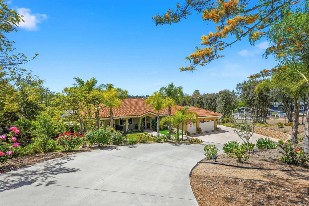 3835 Las Flores Drive Fallbrook, CA 92028 - Photo 59 of 74 EXTERIOR FRONT