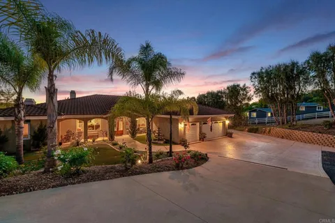$1,598,747 | 3835 Las Flores Drive, Fallbrook, CA 92028
