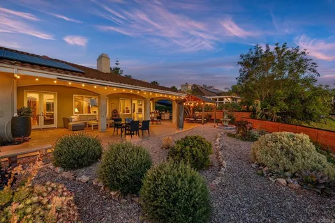 $1,598,747 | 3835 Las Flores Drive, Fallbrook, CA 92028
