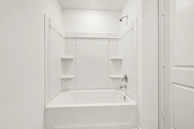 $2,100 | 2608 Shady Cedar Court, Conroe, TX 77301