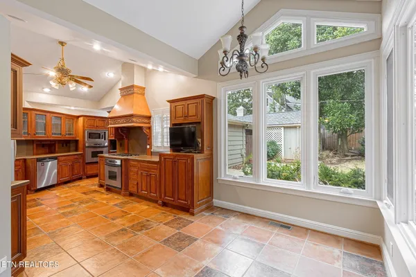 $3,050,000 | 3511 Iskagna Drive Southwest, Knoxville, TN 37919