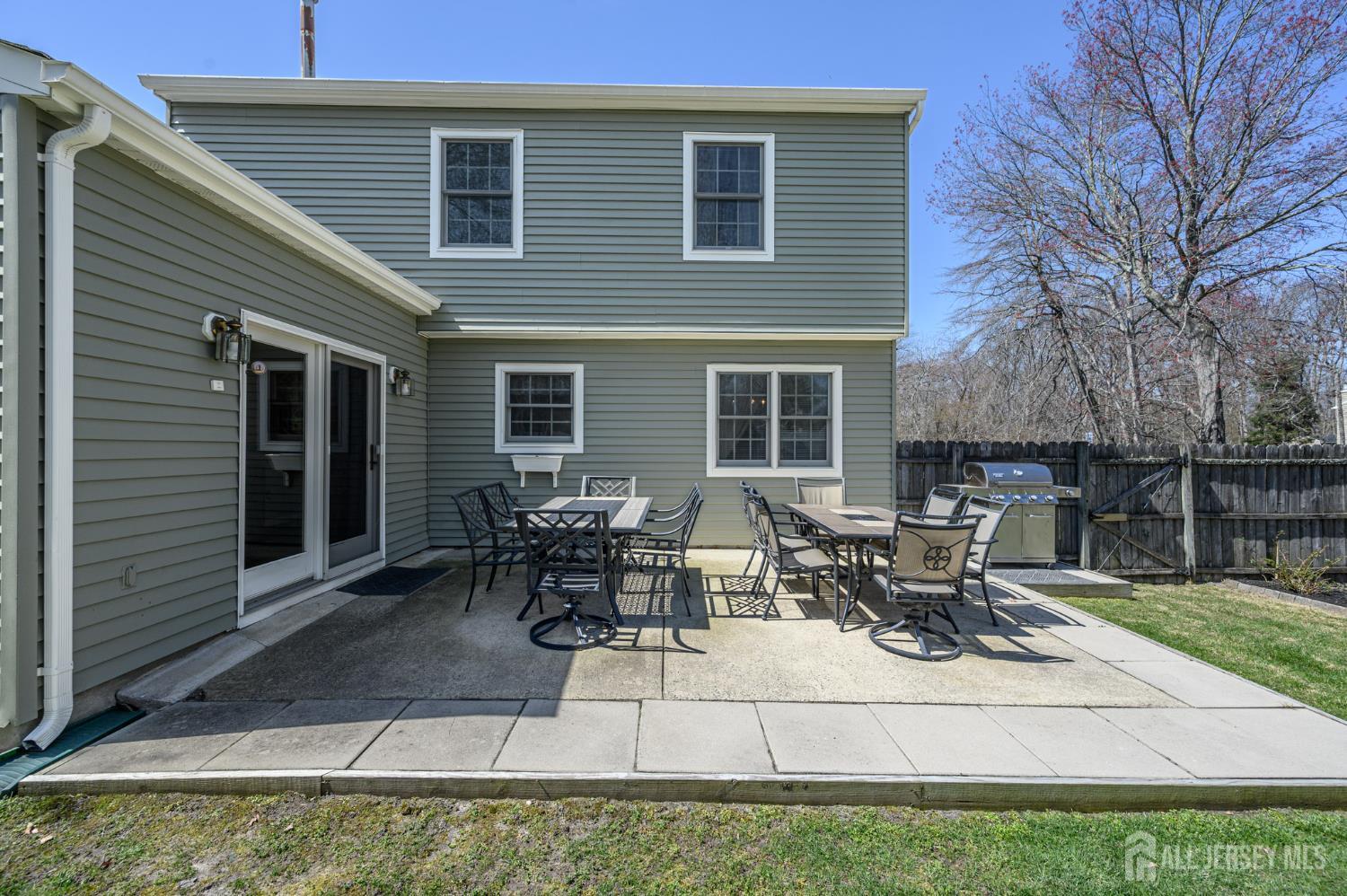 109 Concord Circle Howell, NJ 07731 - Photo 32 of 42