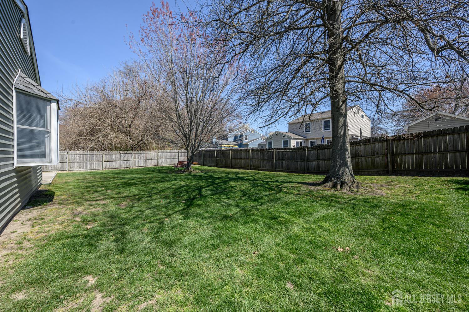 109 Concord Circle Howell, NJ 07731 - Photo 35 of 42