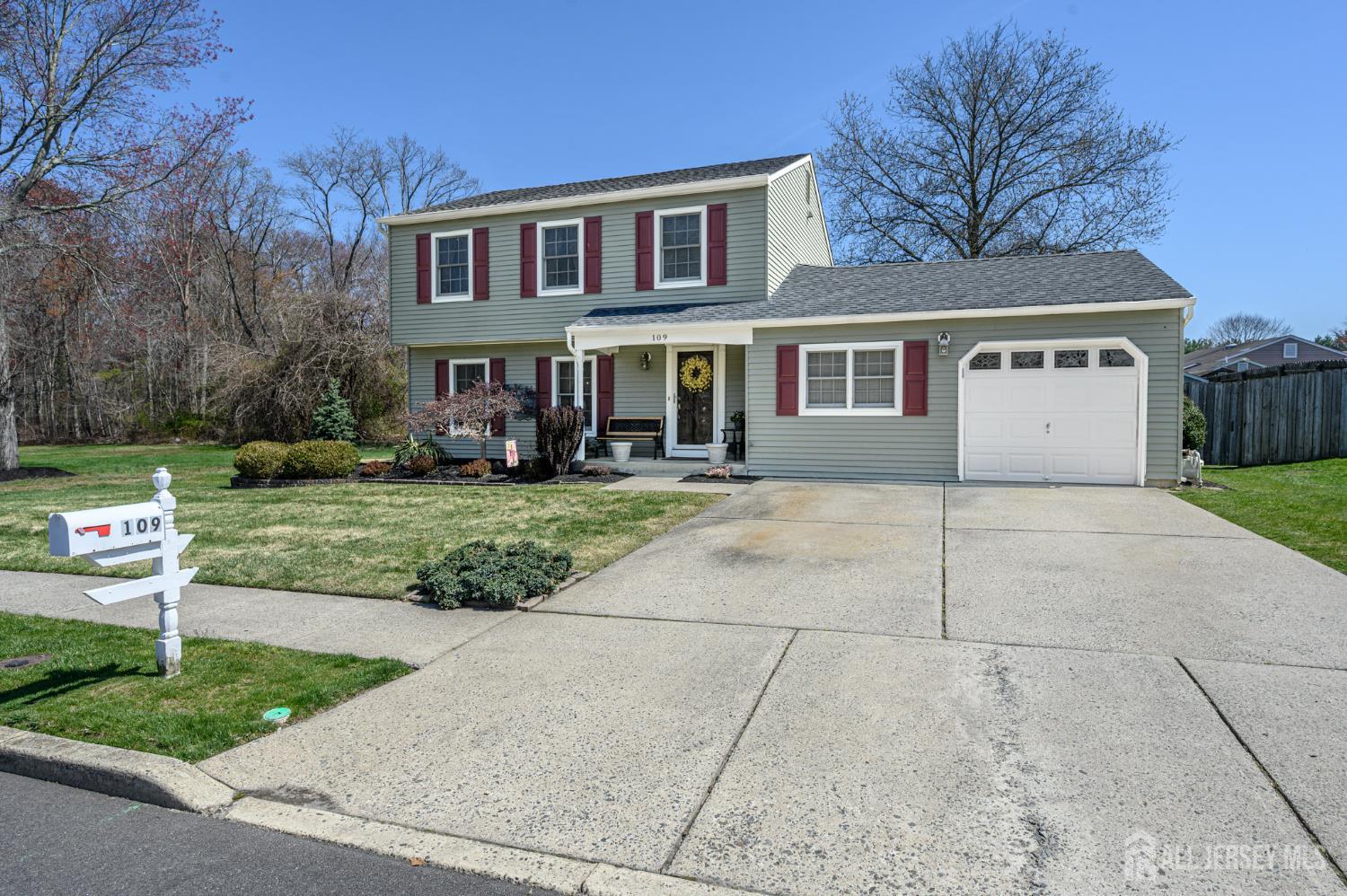 109 Concord Circle Howell, NJ 07731 - Photo 37 of 42