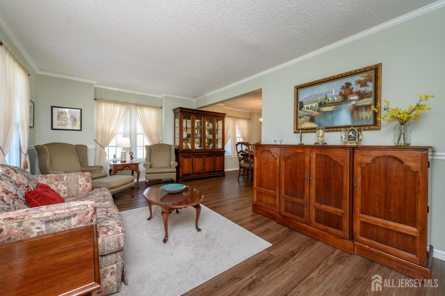 109 Concord Circle Howell, NJ 07731 - Photo 4 of 42