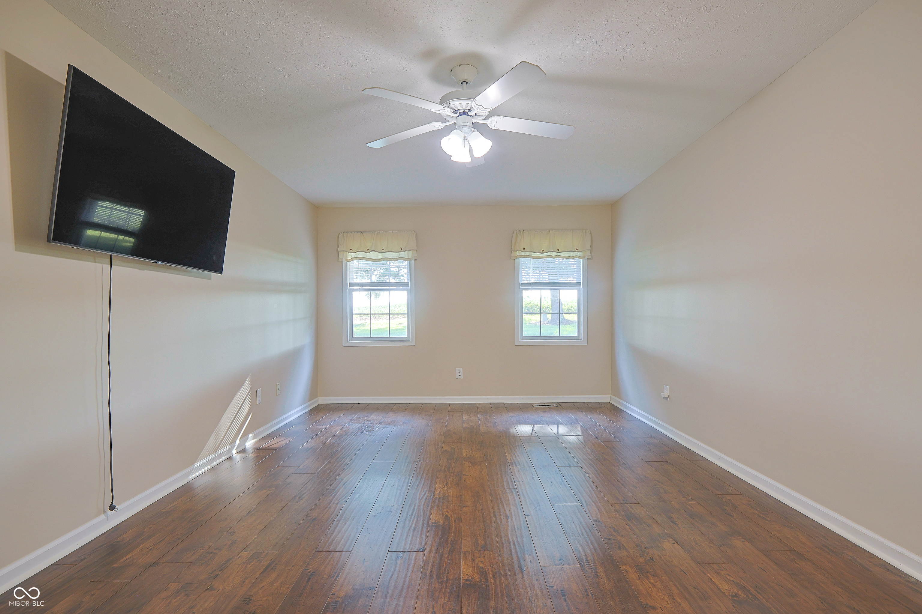7005 Stratton Court Columbus, IN 47203 - Photo 24 of 36 Gallery Image 24