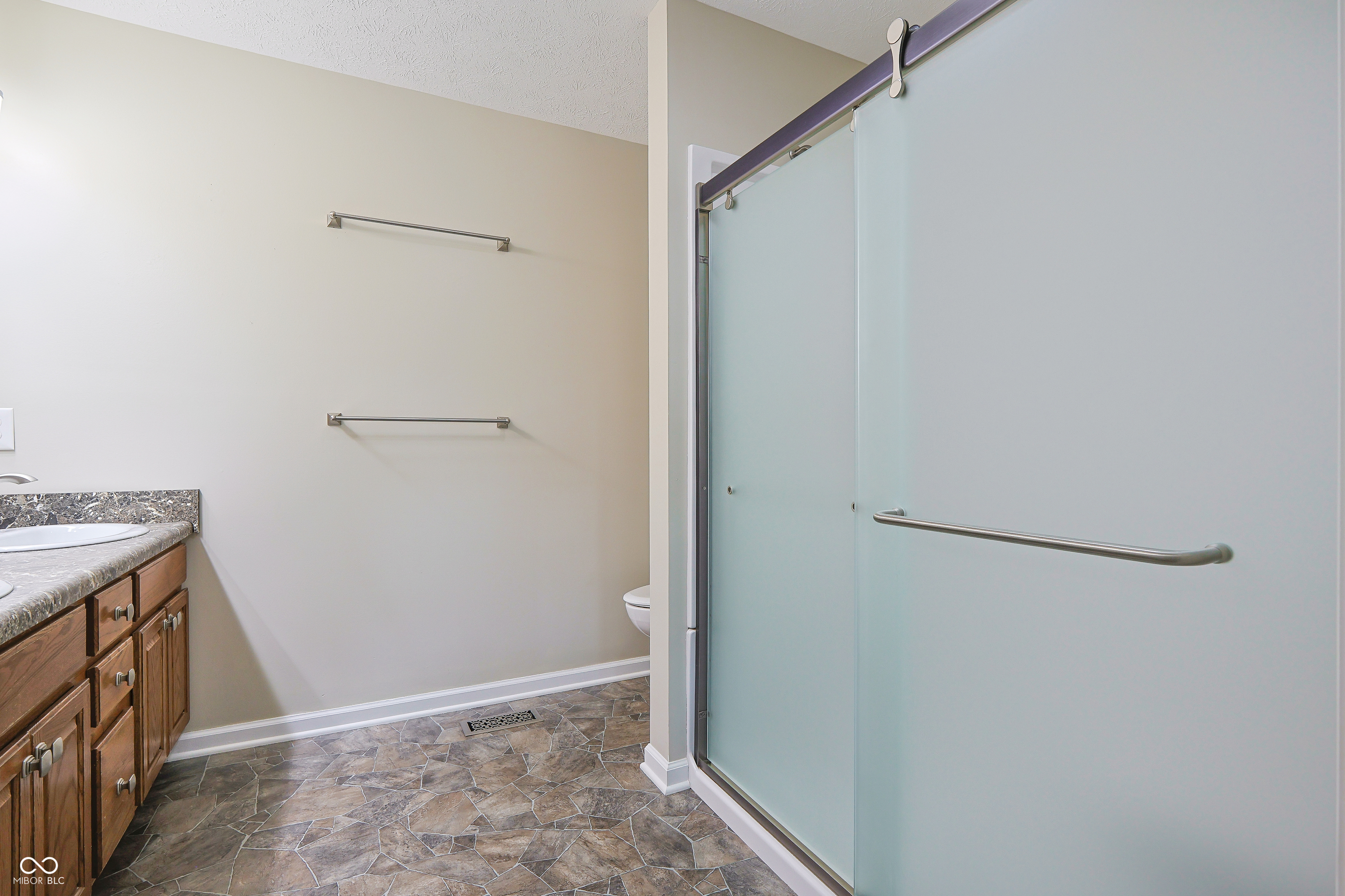 7005 Stratton Court Columbus, IN 47203 - Photo 27 of 36 Gallery Image 27