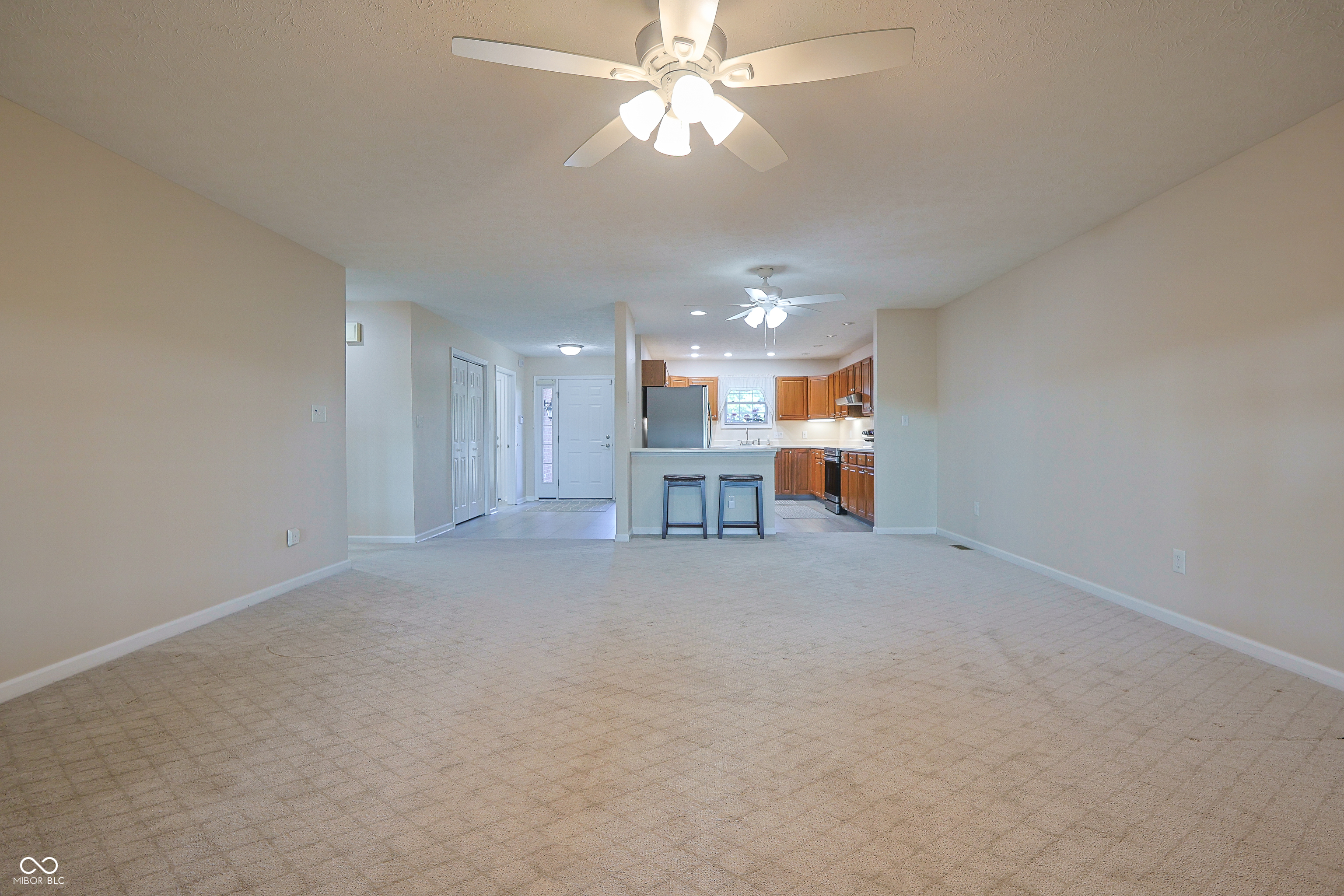 7005 Stratton Court Columbus, IN 47203 - Photo 9 of 36 Gallery Image 9