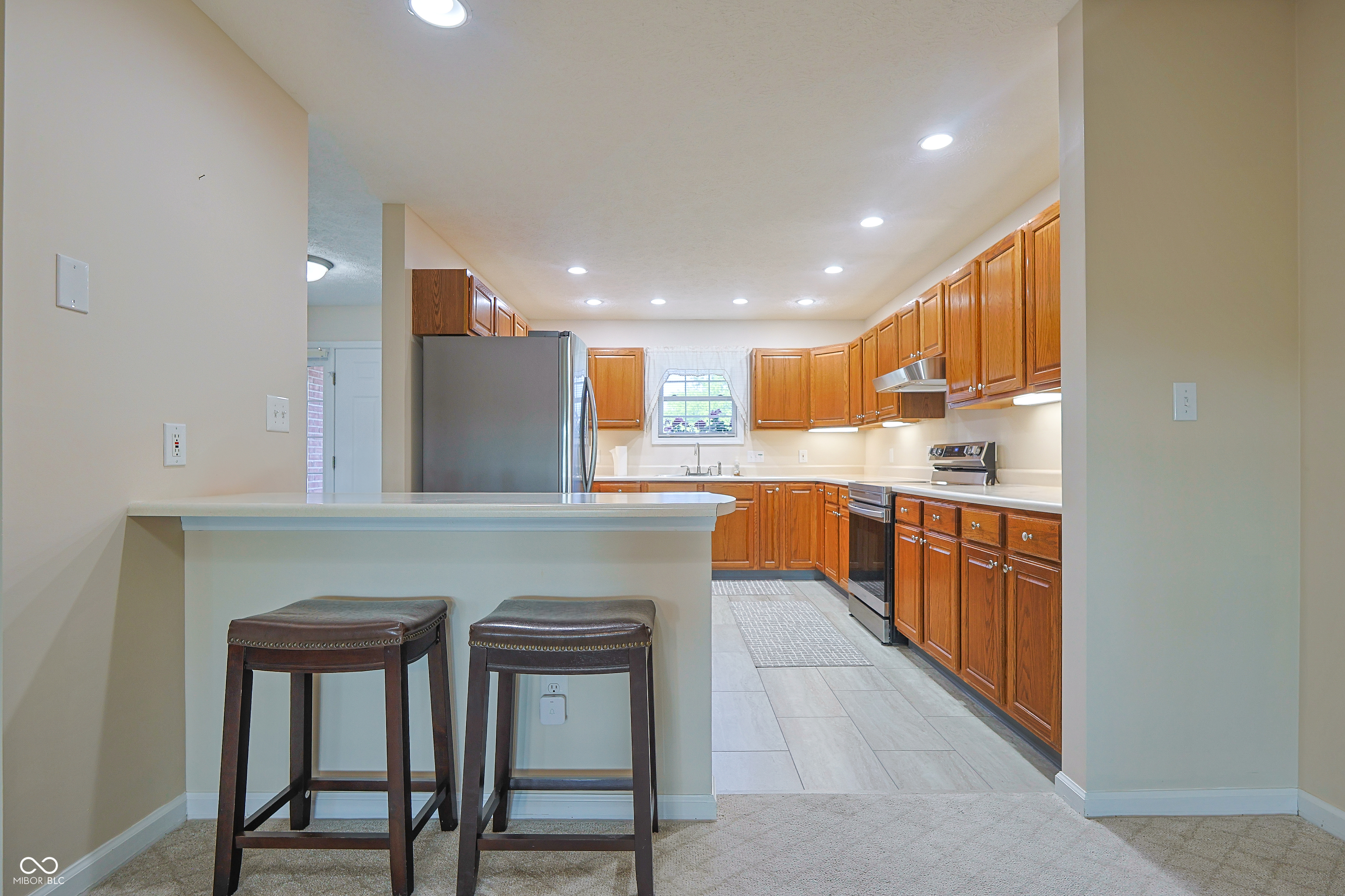 7005 Stratton Court Columbus, IN 47203 - Photo 10 of 36 Gallery Image 10