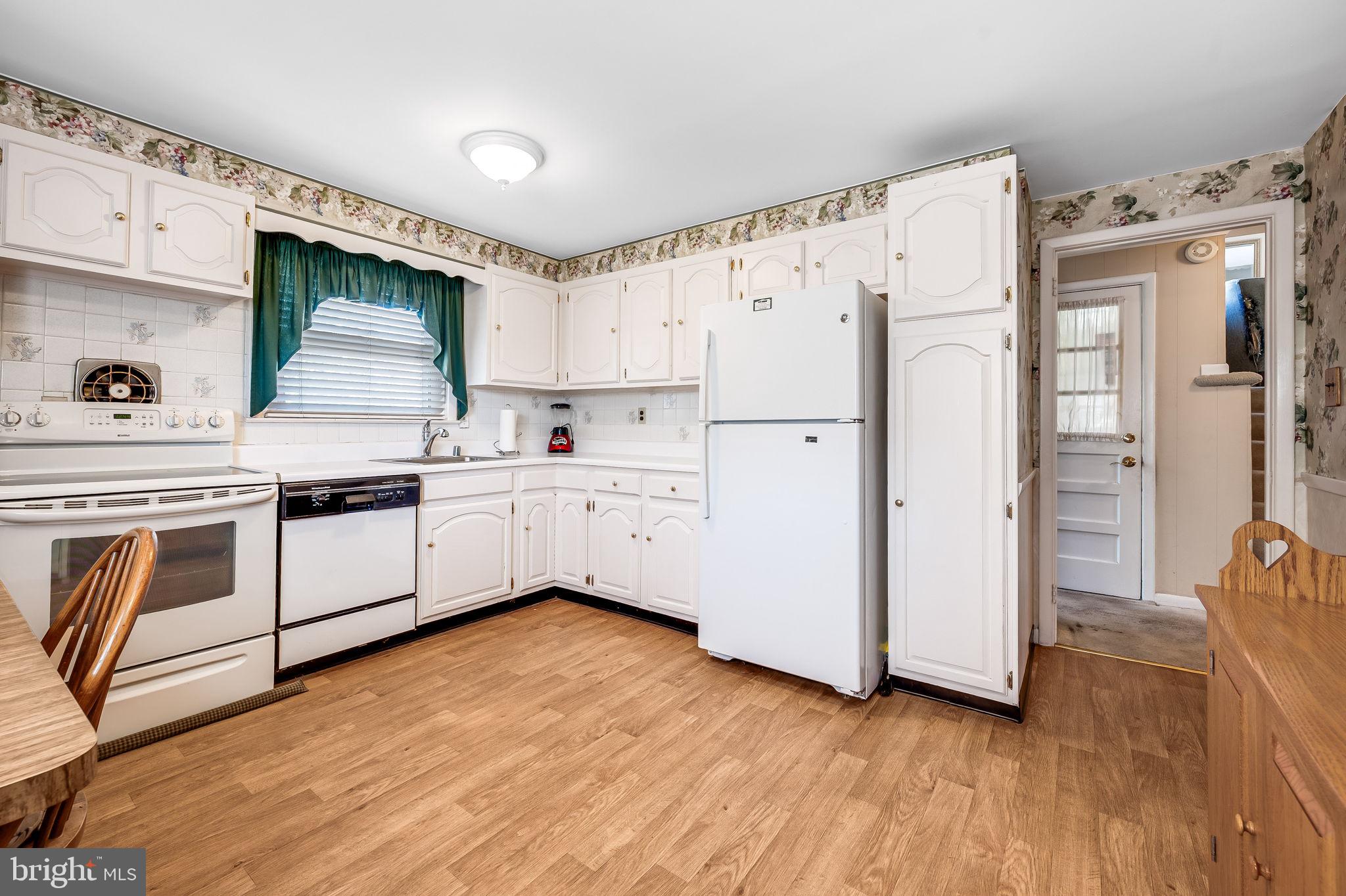 11 Alston Road Lutherville-Timonium, MD 21093 - Photo 9 of 39 Gallery Image 9