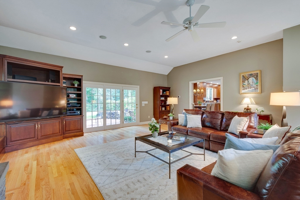 88 Winter Street Lincoln, MA 01773 - Photo 12 of 40