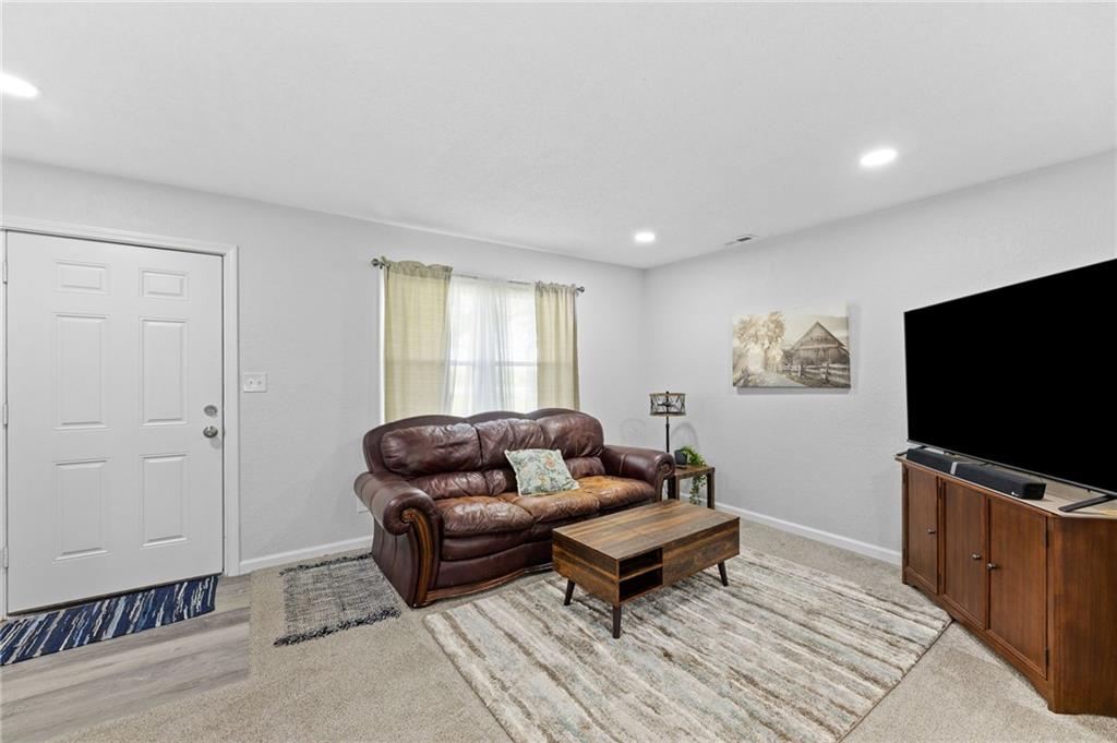 18710 South Mullen Road Belton, MO 64012 - Photo 6 of 55