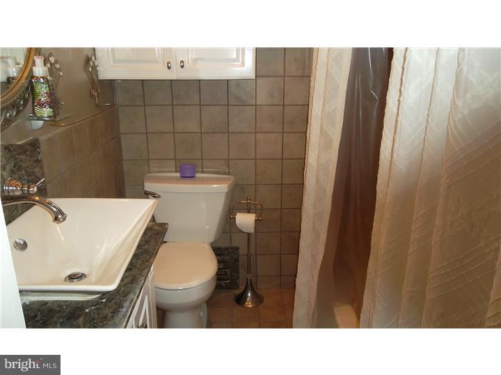 447 West Ritner Street Philadelphia, PA 19148 - Photo 6 of 6 Bathroom
