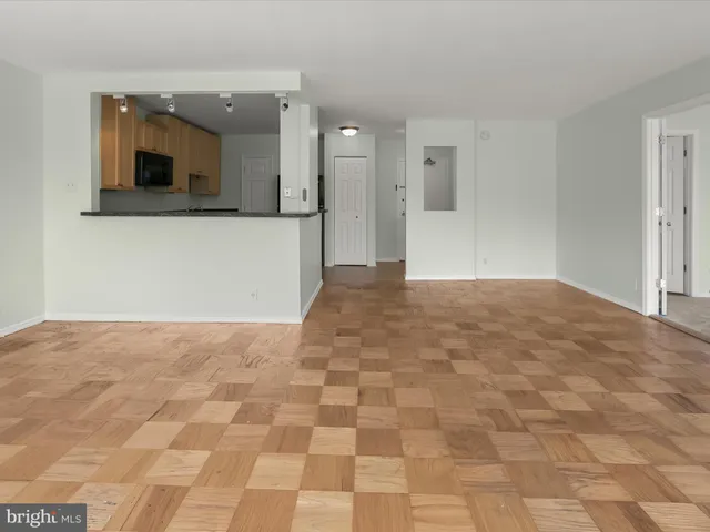 $285,000 | 4515 Willard Avenue, Unit 607S, Chevy Chase, MD 20815