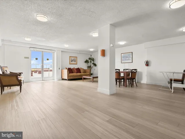 $285,000 | 4515 Willard Avenue, Unit 607S, Chevy Chase, MD 20815