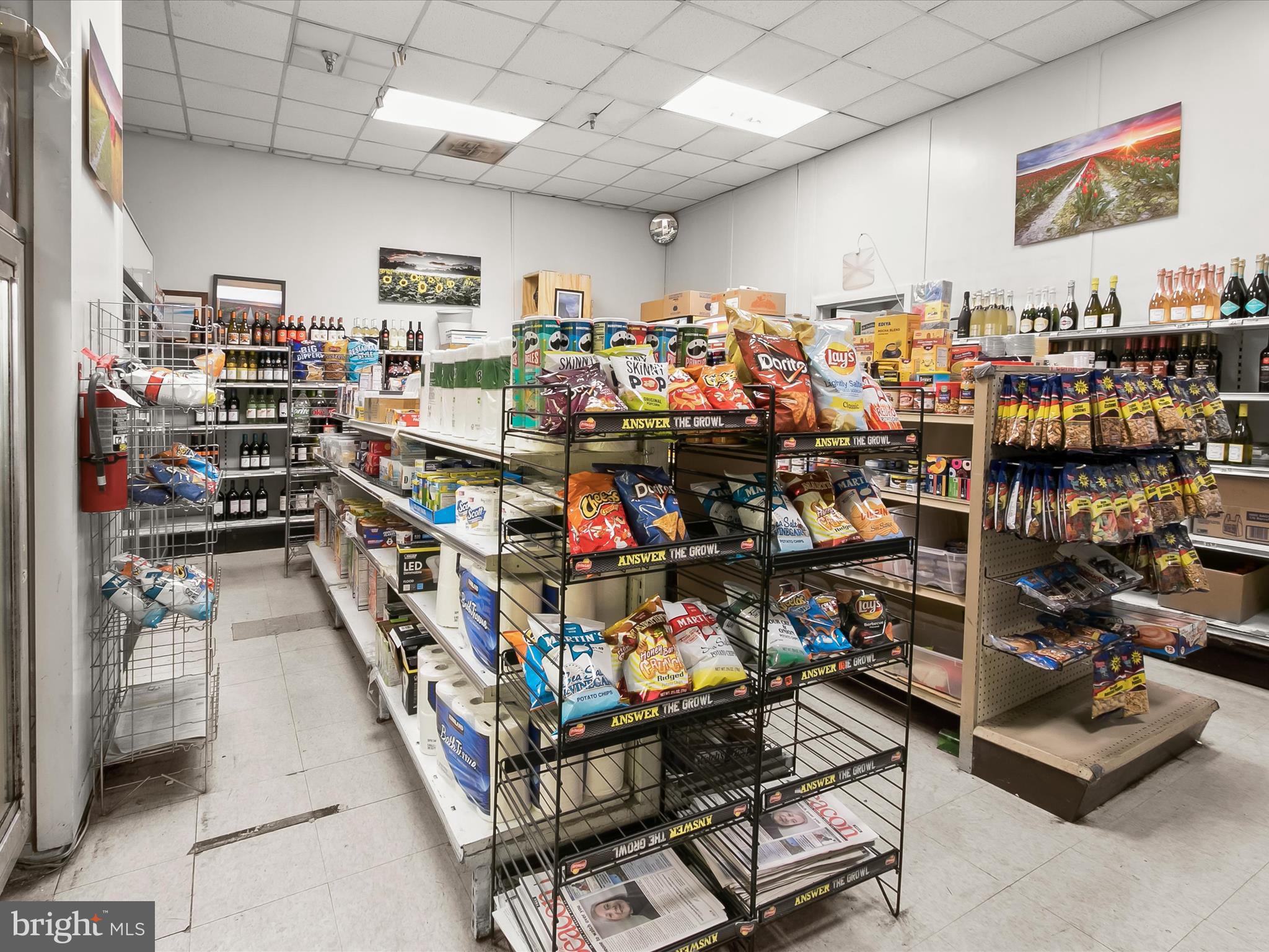 4515 Willard Avenue, Unit 607S Chevy Chase, MD 20815 - Photo 57 of 80 Convenience Store
