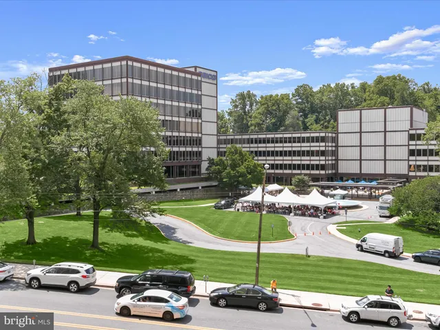 $285,000 | 4515 Willard Avenue, Unit 607S, Chevy Chase, MD 20815