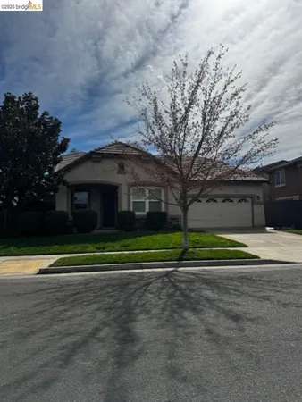 $2,850 | 2638 Breaker Way, Stockton, CA 95209