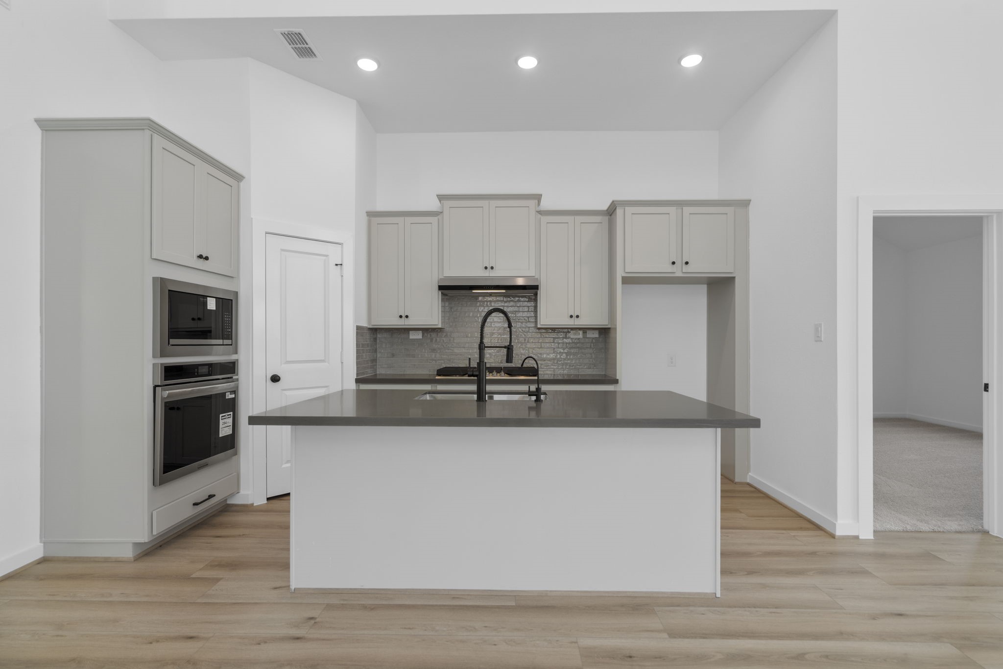 10915 Middle Rdg Drive Missouri City, TX 77459 - Photo 7 of 43