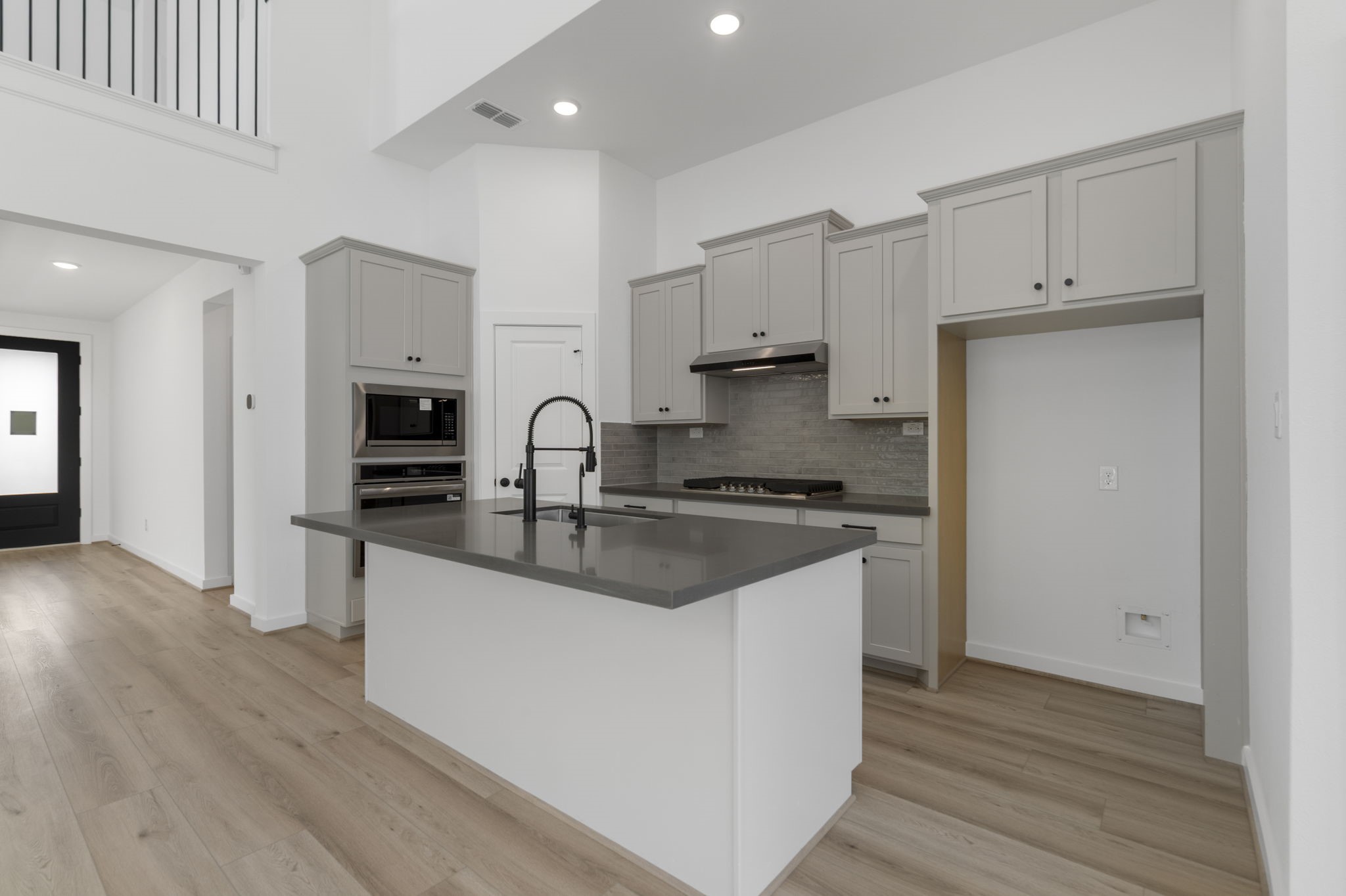 10915 Middle Rdg Drive Missouri City, TX 77459 - Photo 8 of 43