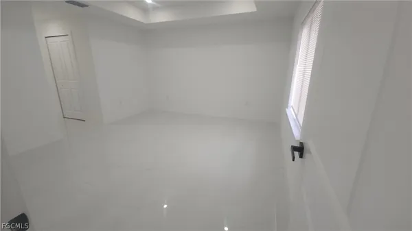 $2,100 | 219 Bell Boulevard, Lehigh Acres, FL 33974