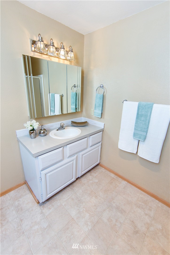 8249 Comox Road Birch Bay, WA 98230 - Photo 13 of 25 Gallery Image 13