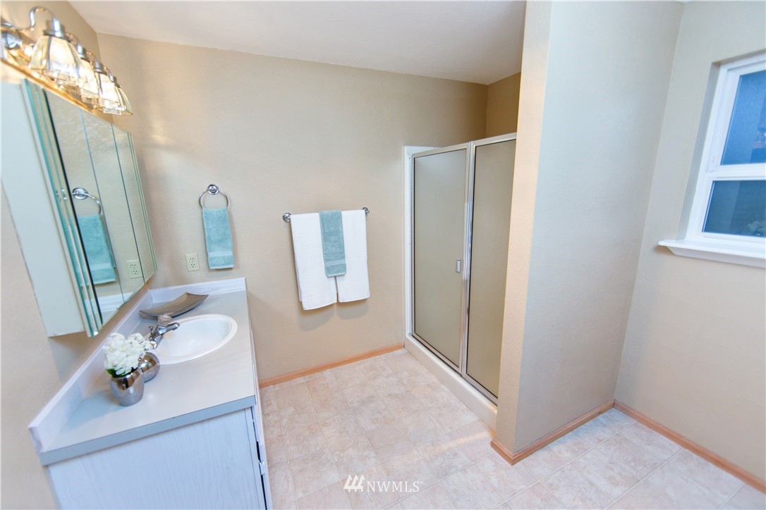 8249 Comox Road Birch Bay, WA 98230 - Photo 14 of 25 Gallery Image 14