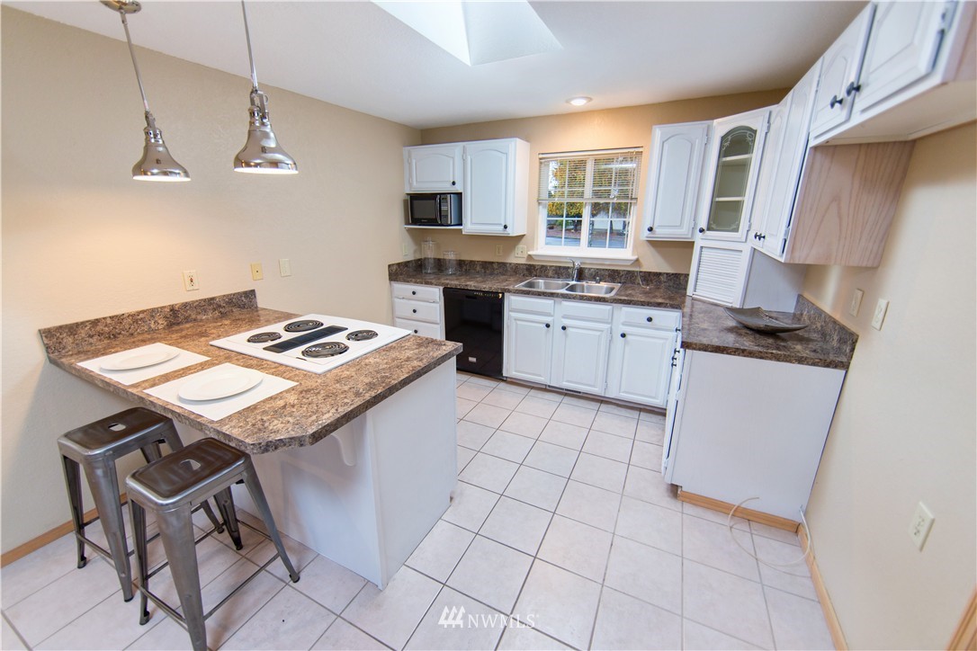 8249 Comox Road Birch Bay, WA 98230 - Photo 8 of 25 Gallery Image 8