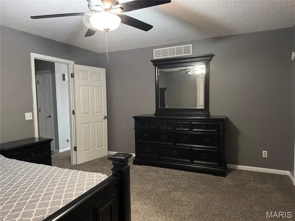 $235,000 | 133 East Harrisonville Drive, Valmeyer, IL 62295