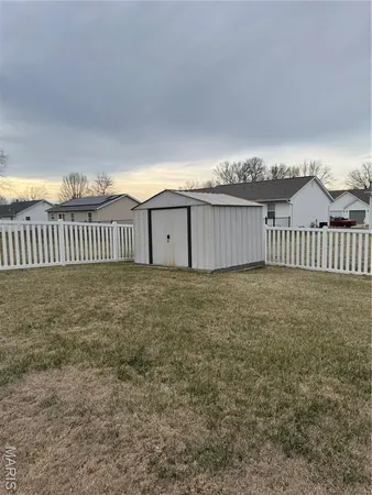 $235,000 | 133 East Harrisonville Drive, Valmeyer, IL 62295