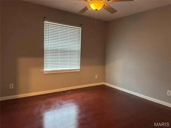 $235,000 | 133 East Harrisonville Drive, Valmeyer, IL 62295