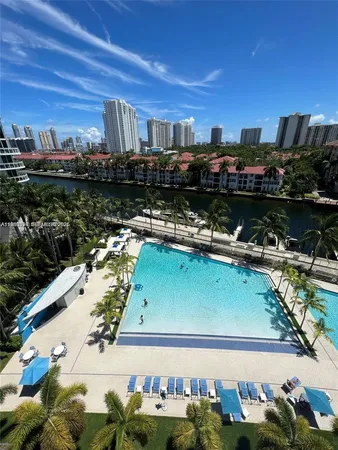$6,000 | 2950 Northeast 188th Street, Unit 543, Aventura, FL 33180