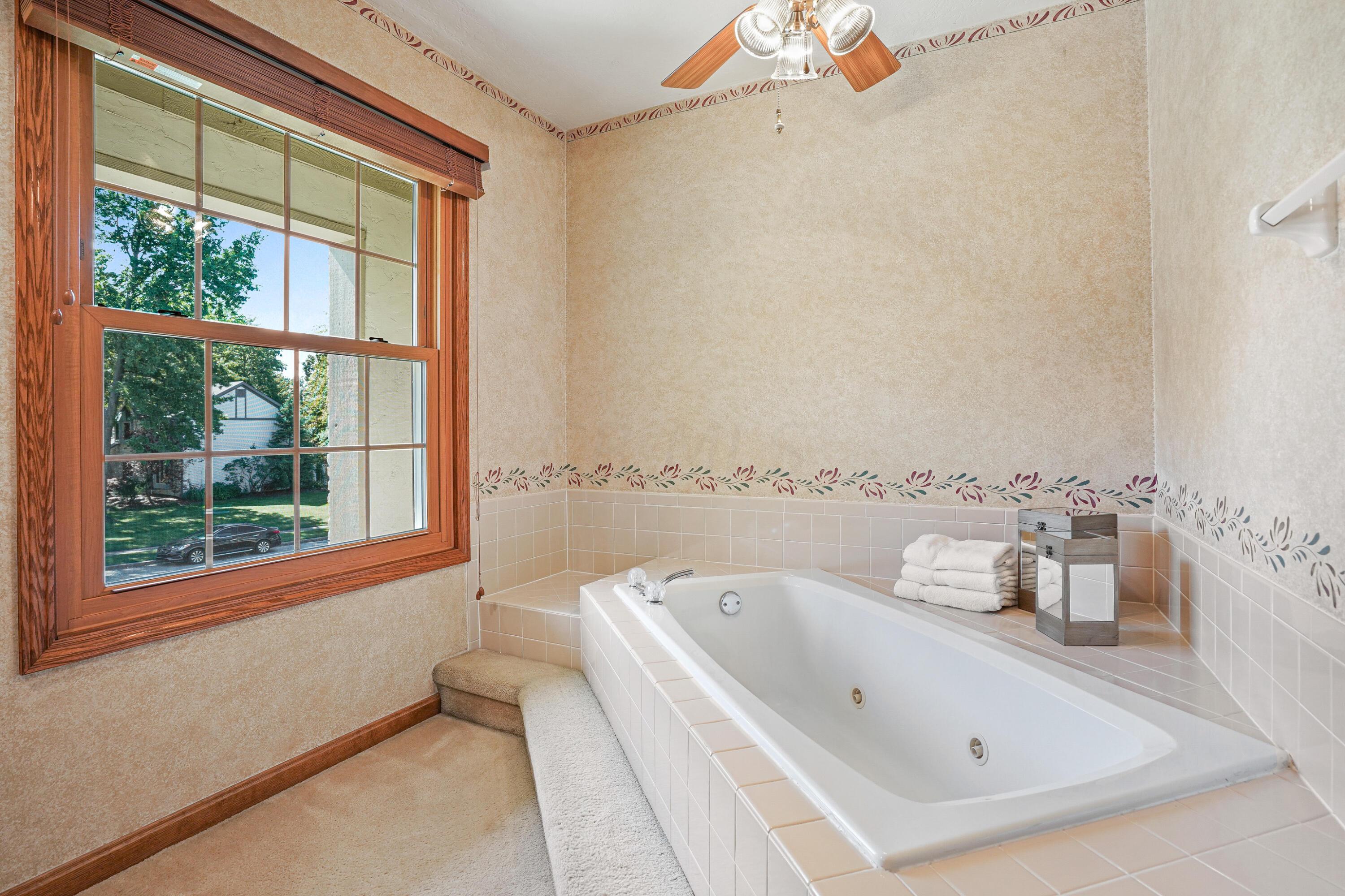913 Riva Ridge Boulevard Columbus, OH 43230 - Photo 27 of 52 Gallery Image 27