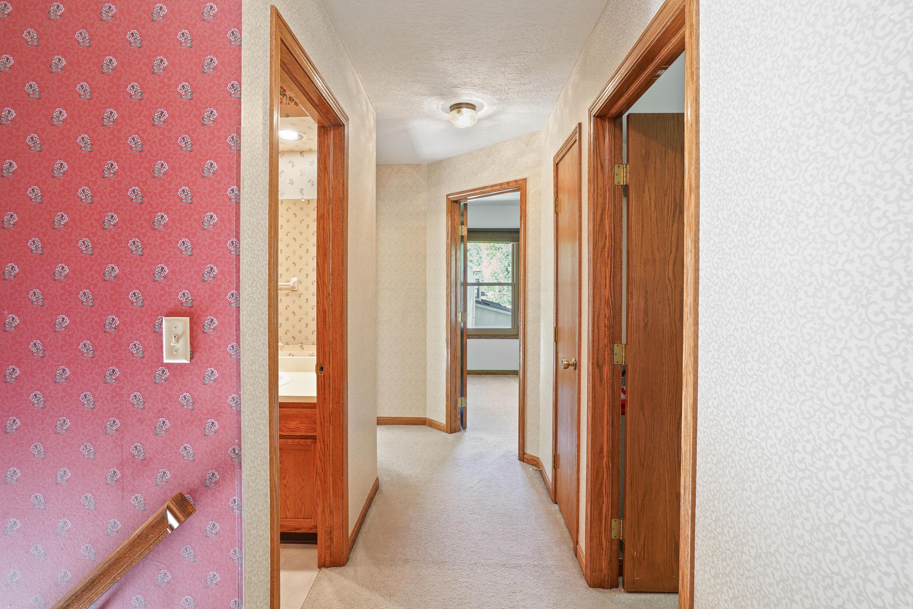913 Riva Ridge Boulevard Columbus, OH 43230 - Photo 31 of 52 Gallery Image 31
