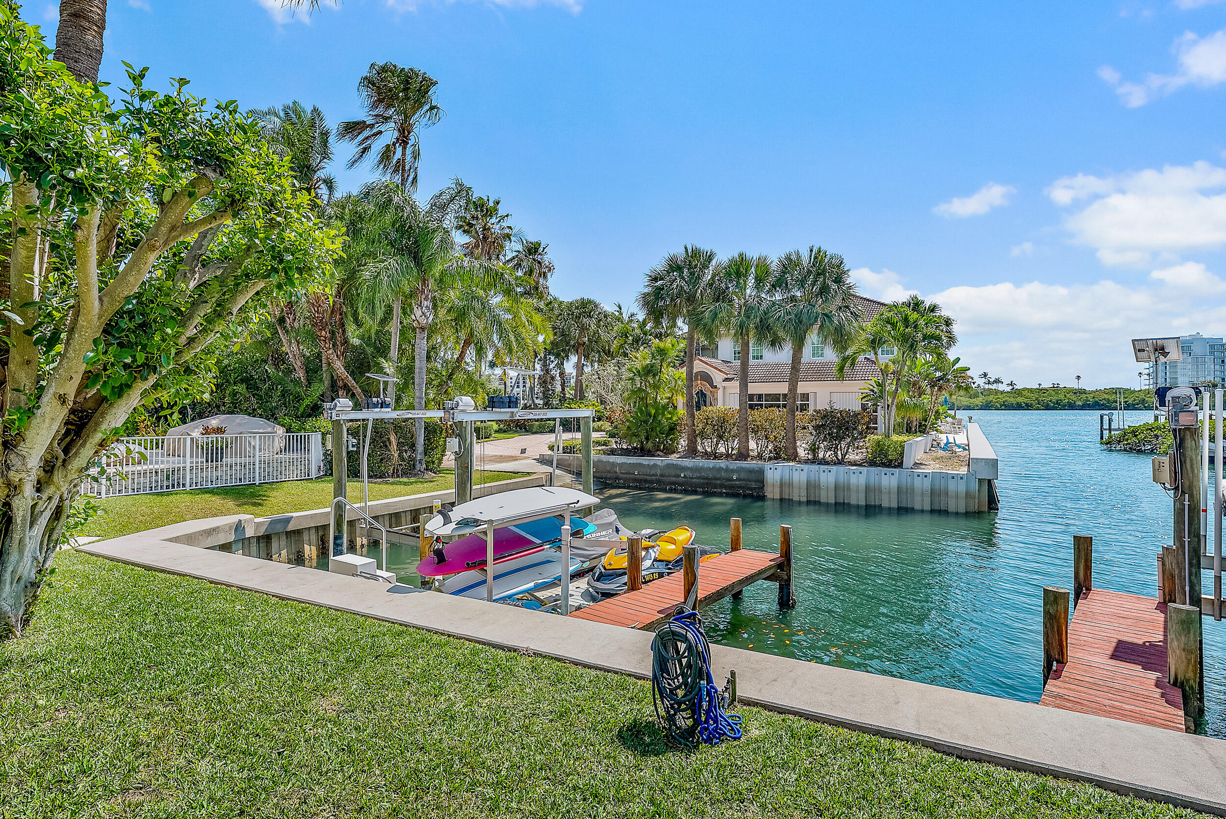 19491 Harbor Road South Tequesta, FL 33469 - Photo 3 of 48 19491 Harbor Rd S MLS-40